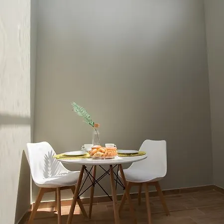 Riaki Apts