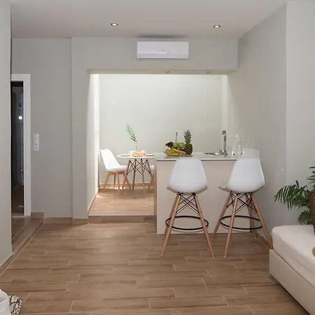 Riaki Apts * Malia